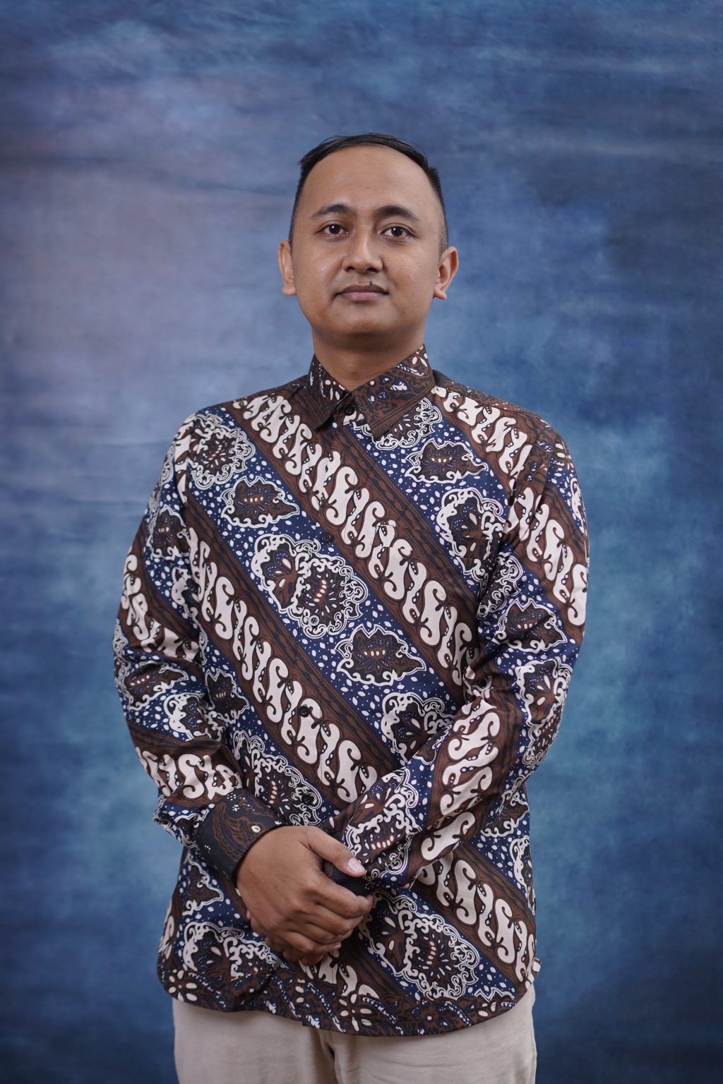 Guru & Staff – SMAN 2 JEMBER