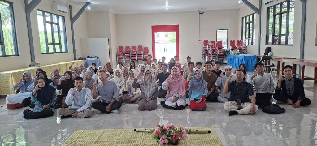 Siap Berprestasi di Kancah Nasional, SMAN 2 Jember Gelar Pembekalan Intensif bagi Tim OPSI 2026